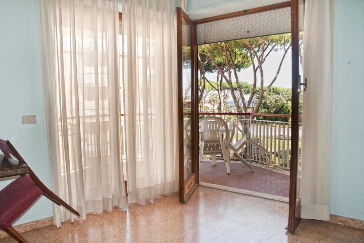 Residence Riva Gaia 泰拉奇纳 外观 照片