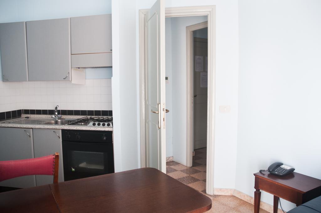 Residence Riva Gaia 泰拉奇纳 客房 照片